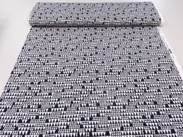 Stoff BW Imprint schwarz-weiss Dreiecke – Bild 3
