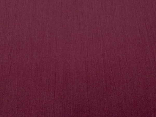 Stoff Crispy Crepe washed Look Maroon