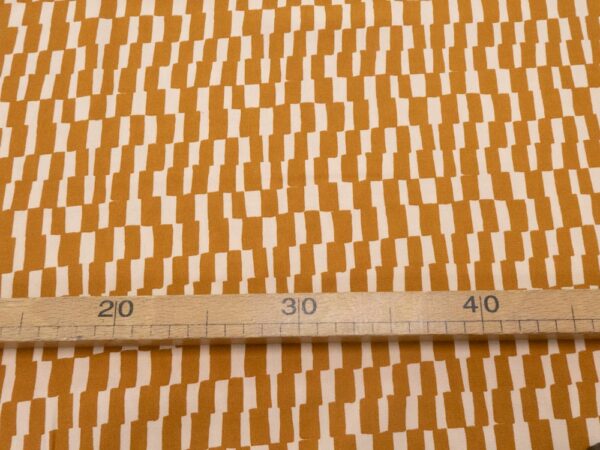Stoff Viskjosekrepp Domino Ochre – Bild 4