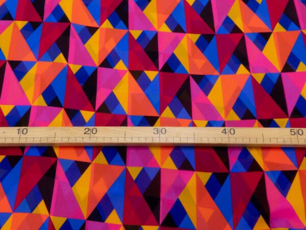 Stoff Krepp de Chine Viskose Vera Lavabile multicolor Dreiecke – Bild 3