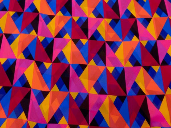 Stoff Krepp de Chine Viskose Vera Lavabile multicolor Dreiecke