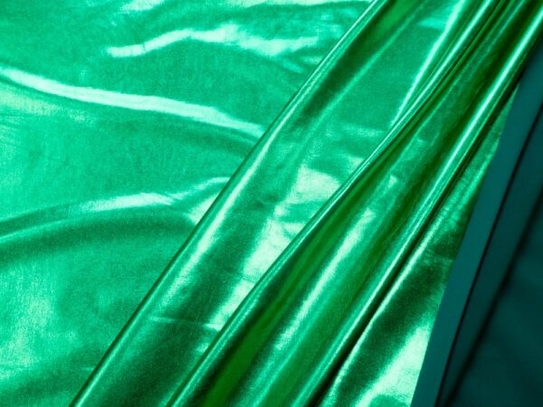 Stoff Metallic Elasthan Folienjersey grün