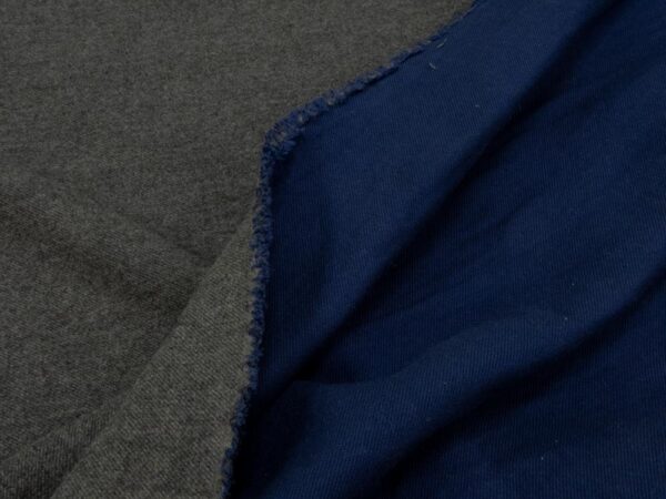 Stoff Wolle-BW Twill Doubleface supersoft blau-grau – Bild 2