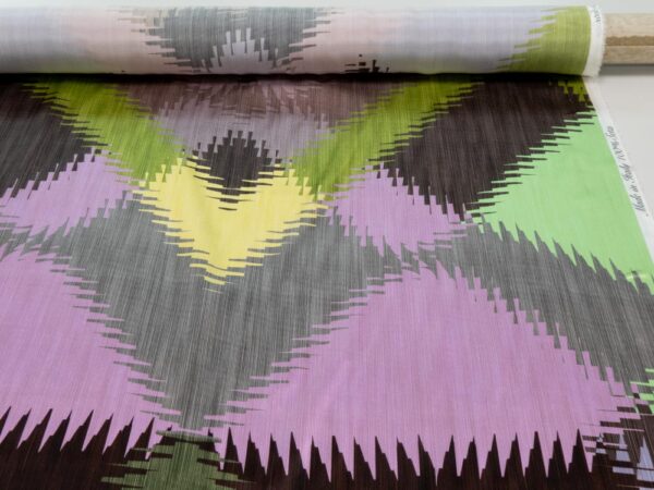 Stoff Seidensatin Zickzack rosa-grün-braun – Bild 3