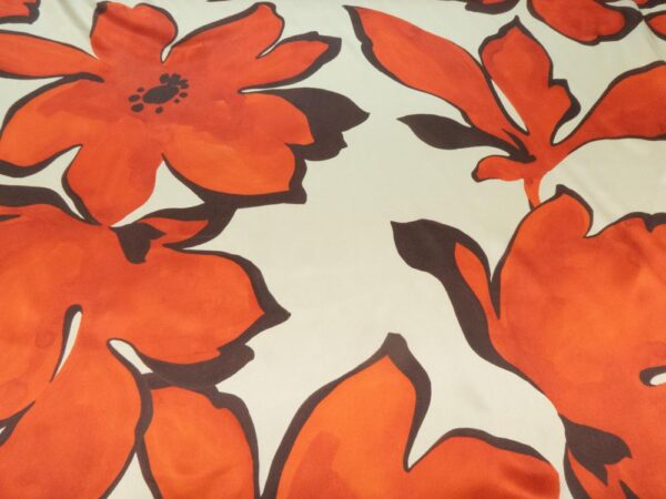 Stoff Seidensatin rote Blumen XXL
