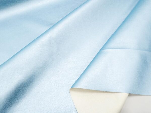 Stoff Lederimitat shiny hellblau – Bild 3