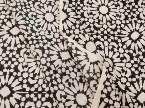 Stoff Indian Cotton Papercut Black – Bild 2