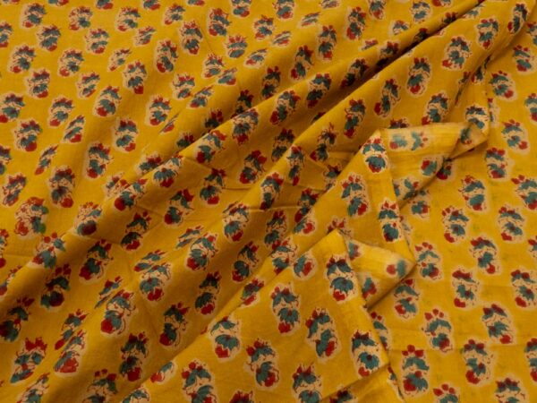 Stoff Indian Cotton Blumen auf goldgelb – Bild 2