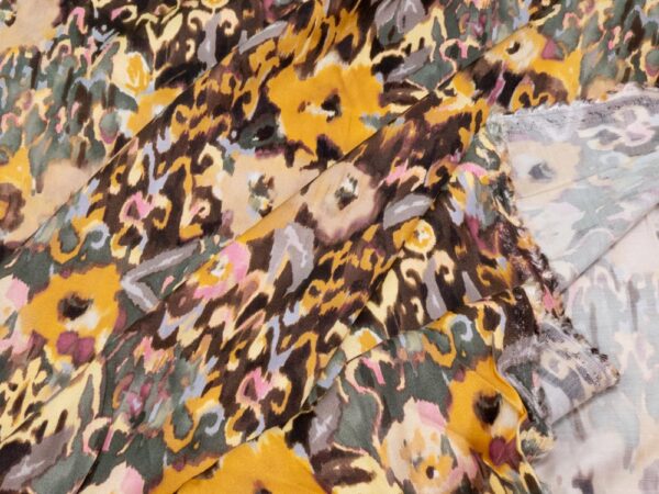 Stoff Viskosesatin Blumenikat braun-orange-rosa – Bild 2
