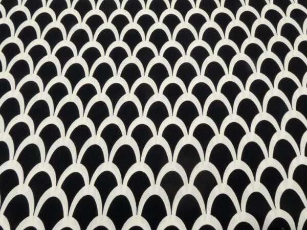 Stoff Viskosekrepp Wellen schwarz-creme