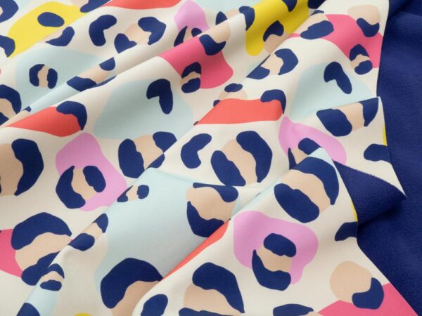 Stoff Softshell FUNKY LEO pastell