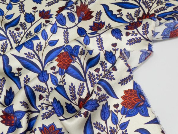 Stoff Seidesatin Blumen rotblau – Bild 2