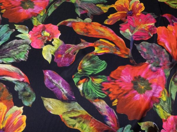 Stoff Seidensatin schwarz Blumen XXL