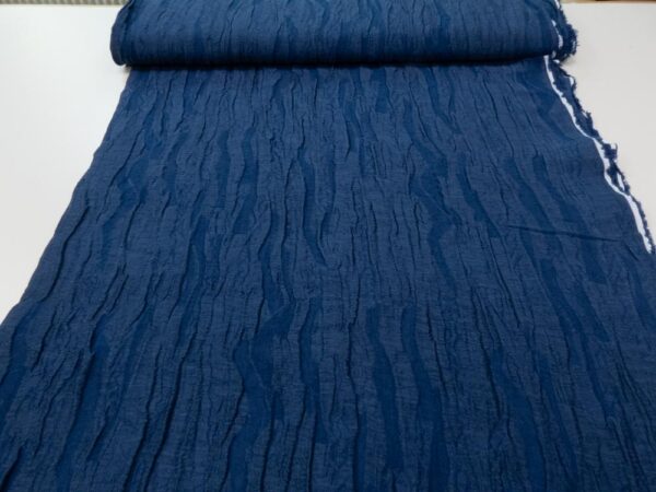 Stoff Crash Jacquard Krepp Leinen-Seide dunkelblau* – Bild 3
