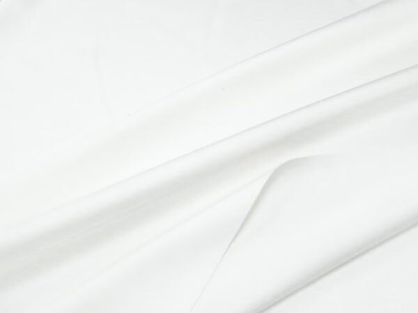 Satin gebondet weiss