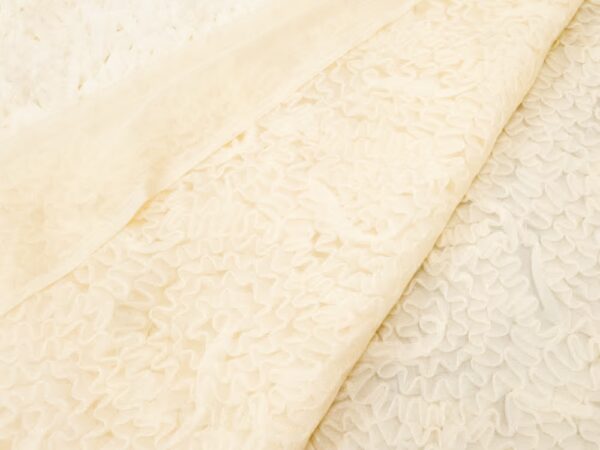Tüll mit Blumen beige – Bild 3