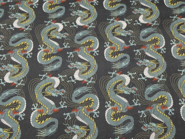 BW Kimonos & Koi - Drachen grau