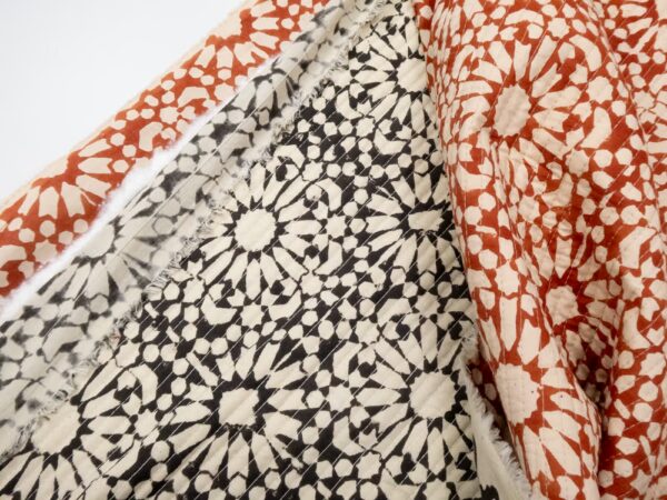 Stoff Indian Cotton Quilt Papercut black-red – Bild 2